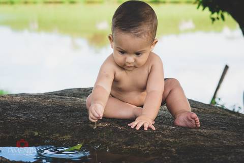 Ensaio Criativo de Criança de um ano, realizado na cidade de Paranaíta, Pimenta Image studio fotografia de criança e ensaios smash the cake.'