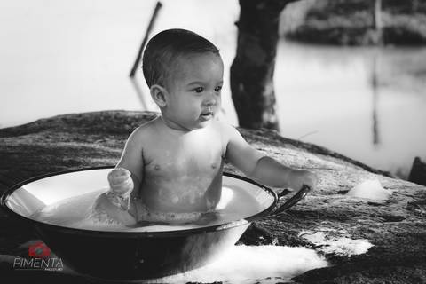 Ensaio Criativo de Criança de um ano, realizado na cidade de Paranaíta, Pimenta Image studio fotografia de criança e ensaios smash the cake.'