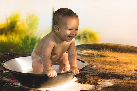 Ensaio Criativo de Criança de um ano, realizado na cidade de Paranaíta, Pimenta Image studio fotografia de criança e ensaios smash the cake.'