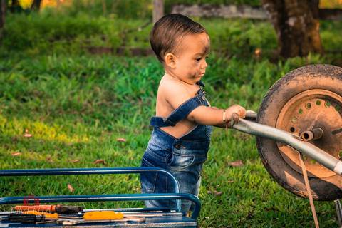 Ensaio Criativo de Criança de um ano, realizado na cidade de Paranaíta, Pimenta Image studio fotografia de criança e ensaios smash the cake.'