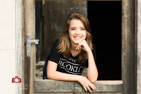 Ensaio session book fotográfico modelo mirin milena tavares realizado em Paranaíta - MT, ensaio realizado em um antiga locação externa, fotografia pimenta image studio fotografia de casamento , book e ensaios de gestante, trash the dress.'