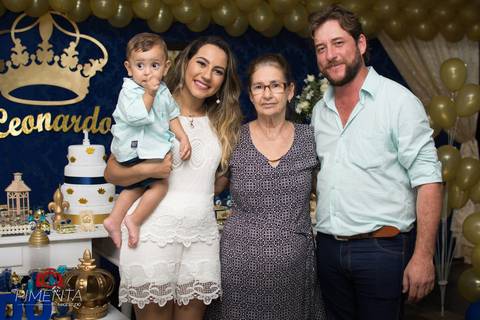 Pimenta Image studio fotgrafia de aniversário de 01 ano do Leonardo em Nova bandeirantes MT, fotográfia de crianças em Alta floresta, fotografia de familia em alta floresta. Pimenta fotografia de crinaças, smach the cake.'