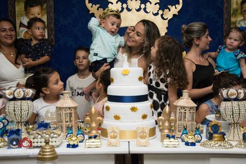 Pimenta Image studio fotgrafia de aniversário de 01 ano do Leonardo em Nova bandeirantes MT, fotográfia de crianças em Alta floresta, fotografia de familia em alta floresta. Pimenta fotografia de crinaças, smach the cake.'