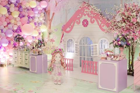 Festa de 1 ano tema bonecas na Barra da Tijuca '