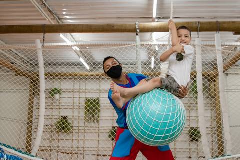  festa Infantil - Circo Rosa - Casa em Festa - RJ '