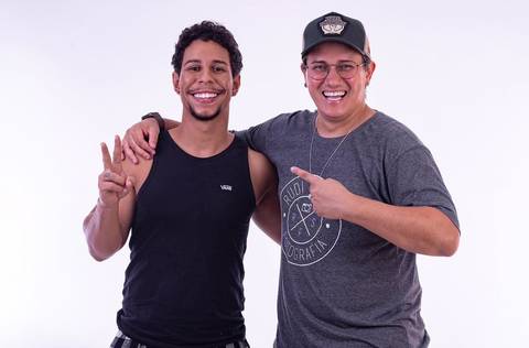 Ensaio em estúdio com Isaias Silva'