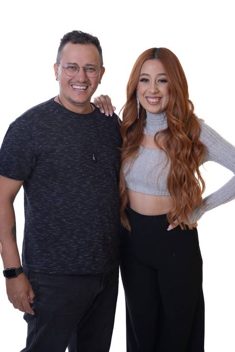 Ensaio em estúdio com Camila Pudim'