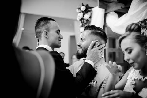 making-of-noiva-fotografo-danilo-farias-vestido-de-noiva-festa-de-casamento-noivo-sapato-do-noivo-buque-aliancas'