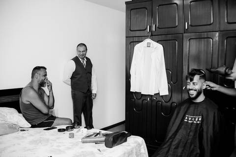 making-of-noiva-fotografo-danilo-farias-vestido-de-noiva-festa-de-casamento-noivo-sapato-do-noivo'