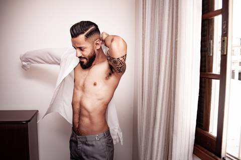 making-of-noiva-fotografo-danilo-farias-vestido-de-noiva-festa-de-casamento-noivo-sapato-do-noivo-tatoo'