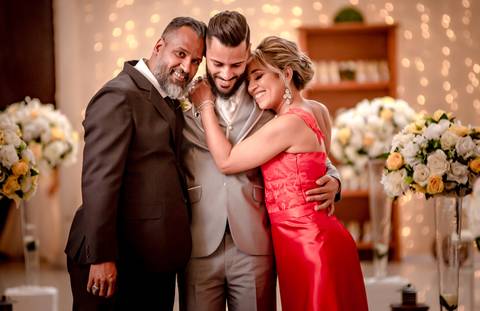 making-of-noiva-fotografo-danilo-farias-vestido-de-noiva-festa-de-casamento-noivo-sapato-do-noivo-buque-aliancas'