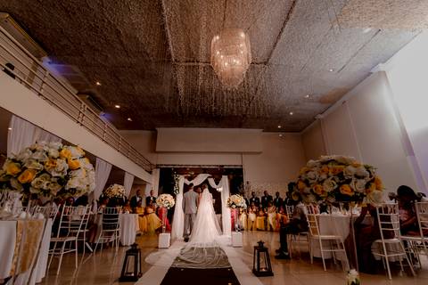 making-of-noiva-fotografo-danilo-farias-vestido-de-noiva-festa-de-casamento-noivo-sapato-do-noivo-buque-aliancas'