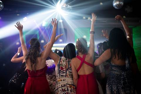 madrinhas-de-casamento, madrinhas, fotografo-de-casamento, fotografo, danilo-farias, drinks, brinde, casamento-rustico, casamento-de-dia, casamento-natureza, casamento-ao-ar-livre, ensaio-de-casal, ensaio-pre-casamento'