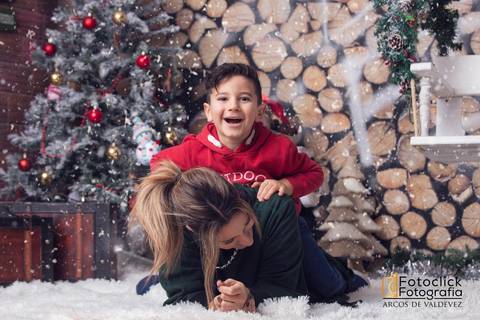 Sessão fotográfica de natal em família. Sessão fotográfica de família. Sessão fotográfica temática.'