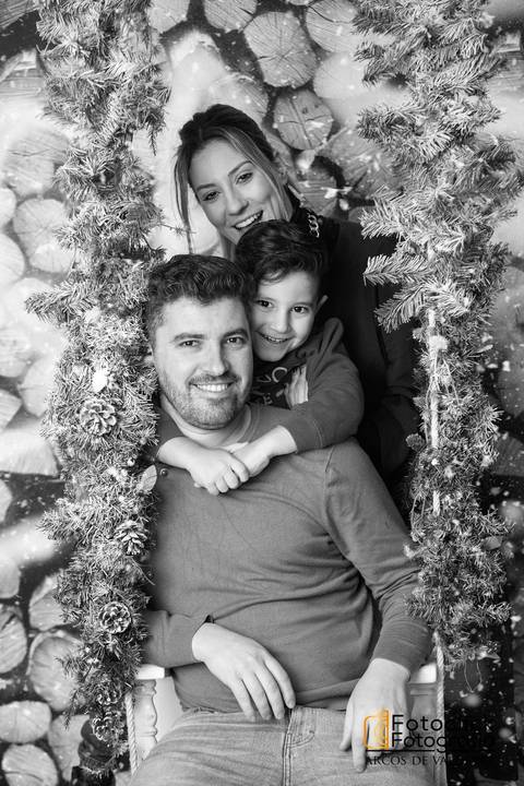 Sessão fotográfica de natal em família. Sessão fotográfica de família. Sessão fotográfica temática.'