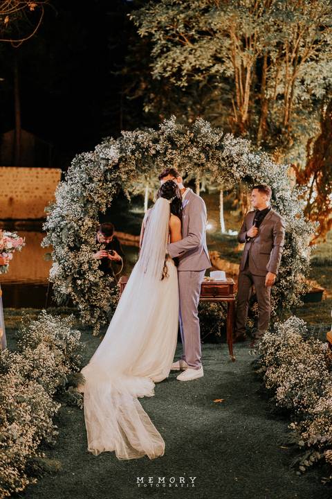 casamentp-diurno-externo-no-lindo-lago-enfesta-giselly-douglas-memory-fotografia'