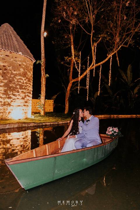 casamentp-diurno-externo-no-lindo-lago-enfesta-giselly-douglas-memory-fotografia'