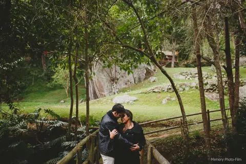 ensaio-pre-casamento-pousada-paraiso-frio-petropolis-casal'