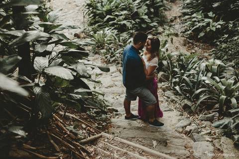 fernanda_e_thiago_ensaio_pre_casamento_urca_golden _retriever_memory_fotografia_pista_claudio_coutinho_mureta'