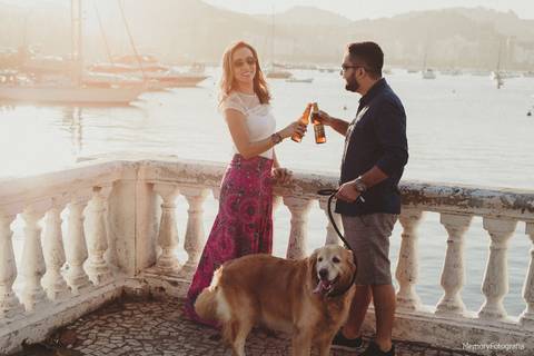fernanda_e_thiago_ensaio_pre_casamento_urca_golden _retriever_memory_fotografia_pista_claudio_coutinho_mureta'
