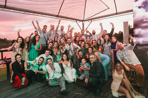 casamento no campo, fotografo de casmaento, vestido de casamento, vestido,noiva, festa, casamento no campo,buque de noiva, fotografo de casamento, casamento por do casamento no campo, fotografo de casmaento, vestido de casamentosol, decoração de casamento'