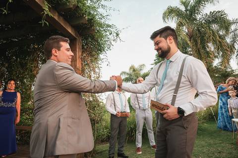 casamento no campo, fotografo de casmaento, vestido de casamento, vestido,noiva, festa, casamento no campo,buque de noiva, fotografo de casamento, casamento por do sol, decoração de casamento'