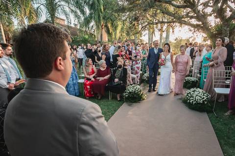 casamento no campo, fotografo de casmaento, vestido de casamento, vestido,noiva, festa, casamento no campo,buque de noiva, fotografo de casamento, casamento por do sol, decoração de casamento'