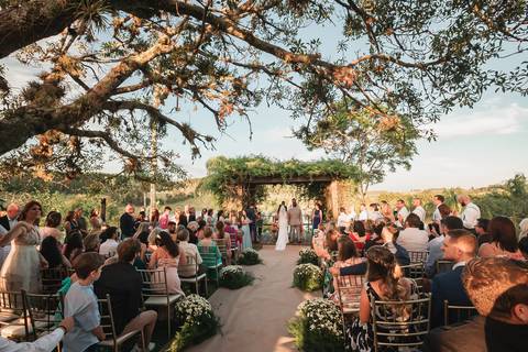 casamento no campo, fotografo de casmaento, vestido de casamento, vestido,noiva, festa, casamento no campo,buque de noiva, fotografo de casamento, casamento por do sol, decoração de casamento'