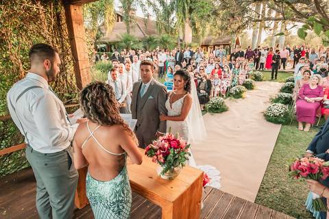 casamento no campo, fotografo de casmaento, vestido de casamento, vestido,noiva, festa, casamento no campo,buque de noiva, fotografo de casamento, casamento por do sol, decoração de casamento'
