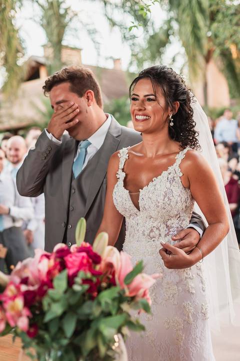 casamento no campo, fotografo de casmaento, vestido de casamento, vestido,noiva, festa, casamento no campo,buque de noiva, fotografo de casamento, casamento por do sol, decoração de casamento'