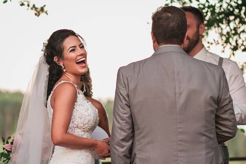 casamento no campo, fotografo de casmaento, vestido de casamento, vestido,noiva, festa, casamento no campo,buque de noiva, fotografo de casamento, casamento por do sol, decoração de casamento'