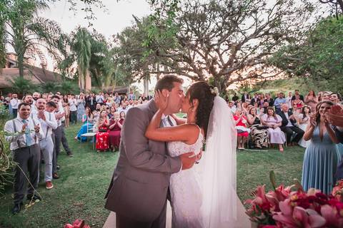 casamento no campo, fotografo de casmaento, vestido de casamento, vestido,noiva, festa, casamento no campo,buque de noiva, fotografo de casamento, casamento por do sol, decoração de casamento'