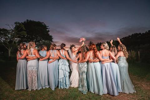 casamento no campo, fotografo de casmaento, vestido de casamento, vestido,noiva, festa, casamento no campo,buque de noiva, fotografo de casamento, casamento por do sol, decoração de casamento'