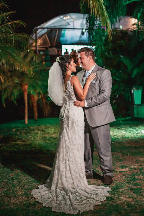 casamento no campo, fotografo de casmaento, vestido de casamento, vestido,noiva, festa, casamento no campo,buque de noiva, fotografo de casamento, casamento por do sol, decoração de casamento'