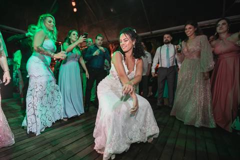 casamento no campo, fotografo de casmaento, vestido de casamento, vestido,noiva, festa, casamento no campo,buque de noiva, fotografo de casamento, casamento por do casamento no campo, fotografo de casmaento, vestido de casamentosol, decoração de casamento'