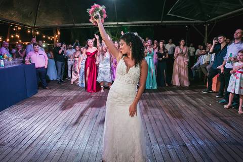 casamento no campo, fotografo de casmaento, vestido de casamento, vestido,noiva, festa, casamento no campo,buque de noiva, fotografo de casamento, casamento por do casamento no campo, fotografo de casmaento, vestido de casamentosol, decoração de casamento'