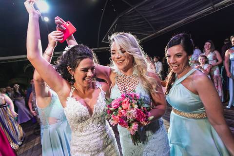 casamento no campo, fotografo de casmaento, vestido de casamento, vestido,noiva, festa, casamento no campo,buque de noiva, fotografo de casamento, casamento por do casamento no campo, fotografo de casmaento, vestido de casamentosol, decoração de casamento'