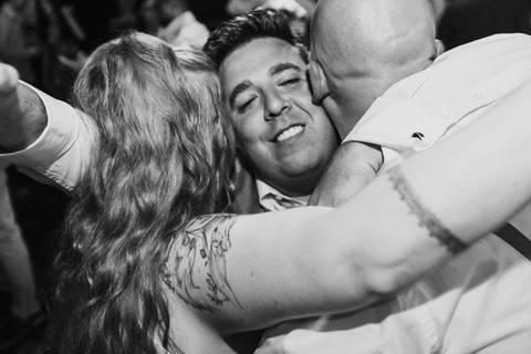 casamento no campo, fotografo de casmaento, vestido de casamento, vestido,noiva, festa, casamento no campo,buque de noiva, fotografo de casamento, casamento por do casamento no campo, fotografo de casmaento, vestido de casamentosol, decoração de casamento'