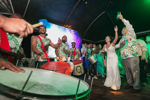 casamento no campo, fotografo de casmaento, vestido de casamento, vestido,noiva, festa, casamento no campo,buque de noiva, fotografo de casamento, casamento por do casamento no campo, fotografo de casmaento, vestido de casamentosol, decoração de casamento'