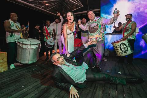 casamento no campo, fotografo de casmaento, vestido de casamento, vestido,noiva, festa, casamento no campo,buque de noiva, fotografo de casamento, casamento por do casamento no campo, fotografo de casmaento, vestido de casamentosol, decoração de casamento'