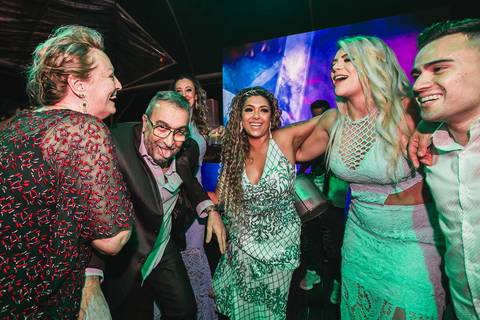 casamento no campo, fotografo de casmaento, vestido de casamento, vestido,noiva, festa, casamento no campo,buque de noiva, fotografo de casamento, casamento por do casamento no campo, fotografo de casmaento, vestido de casamentosol, decoração de casamento'