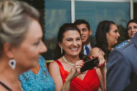 noiva, casamento, mini wedding, vestido de noiva, ensaio fotografico, buque de flores, noivo militar, cerimonial, decoração de casamento, maquiagem de noiva, casamento íntimo '