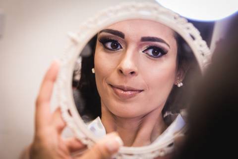 noiva, casamento, mini wedding, vestido de noiva, ensaio fotografico, buque de flores, noivo militar, cerimonial, decoração de casamento, maquiagem de noiva, casamento íntimo '