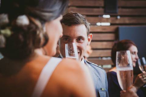 noiva, casamento, mini wedding, vestido de noiva, ensaio fotografico, buque de flores, noivo militar, cerimonial, decoração de casamento, maquiagem de noiva, casamento íntimo '