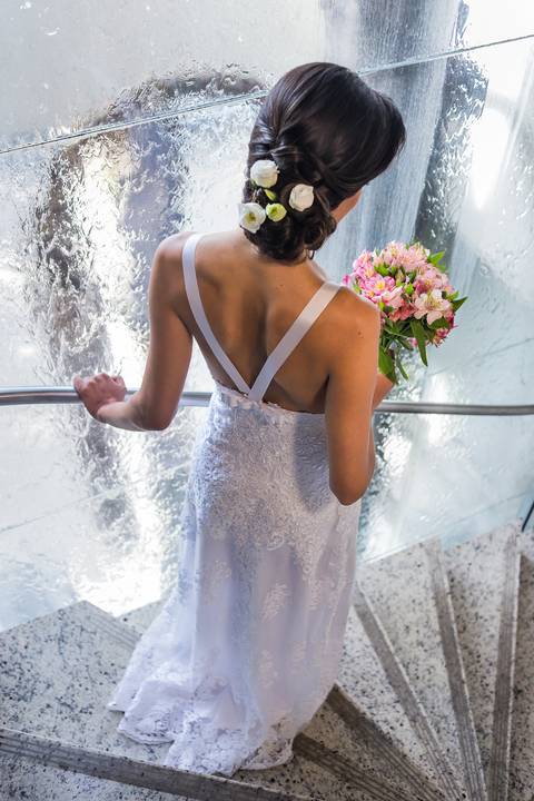 noiva, casamento, mini wedding, vestido de noiva, ensaio fotografico, buque de flores, noivo militar, cerimonial, decoração de casamento, maquiagem de noiva, casamento íntimo '