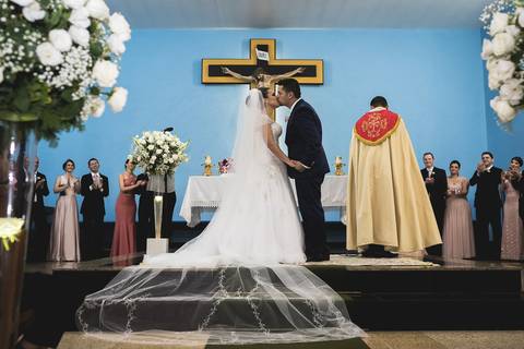 vestido de noiva, casamento, wedding, fotógrafo de casamento, noivos, buque de noiva, dress, festa de casamento, decoração de casamento, padrinhos de casamento, madrinhas, sapato de noiva, make de noiva'