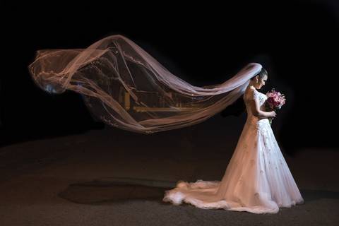 vestido de noiva, casamento, wedding, fotógrafo de casamento, noivos, buque de noiva, dress, festa de casamento, decoração de casamento, padrinhos de casamento, madrinhas, sapato de noiva, make de noiva'