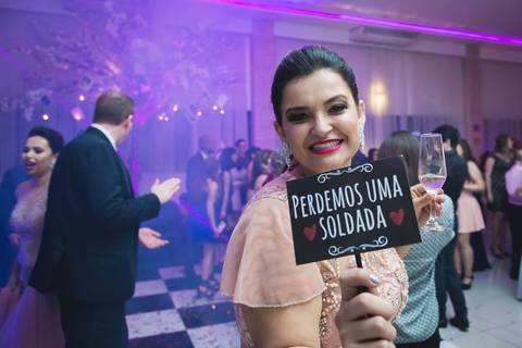 vestido de noiva, casamento, wedding, fotógrafo de casamento, noivos, buque de noiva, dress, festa de casamento, decoração de casamento, padrinhos de casamento, madrinhas, sapato de noiva, make de noiva'