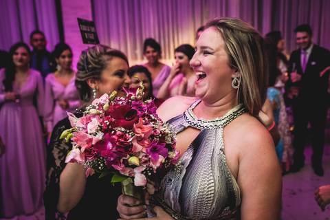 vestido de noiva, casamento, wedding, fotógrafo de casamento, noivos, buque de noiva, dress, festa de casamento, decoração de casamento, padrinhos de casamento, madrinhas, sapato de noiva, make de noiva'