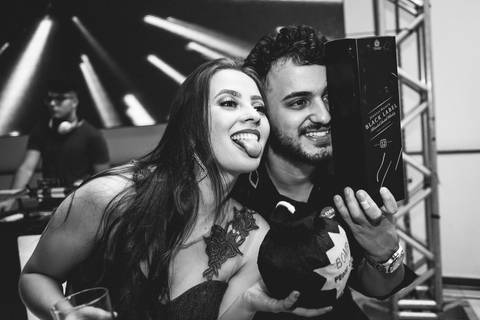 vestido de noiva, casamento, wedding, fotógrafo de casamento, noivos, buque de noiva, dress, festa de casamento, decoração de casamento, padrinhos de casamento, madrinhas, sapato de noiva, make de noiva'